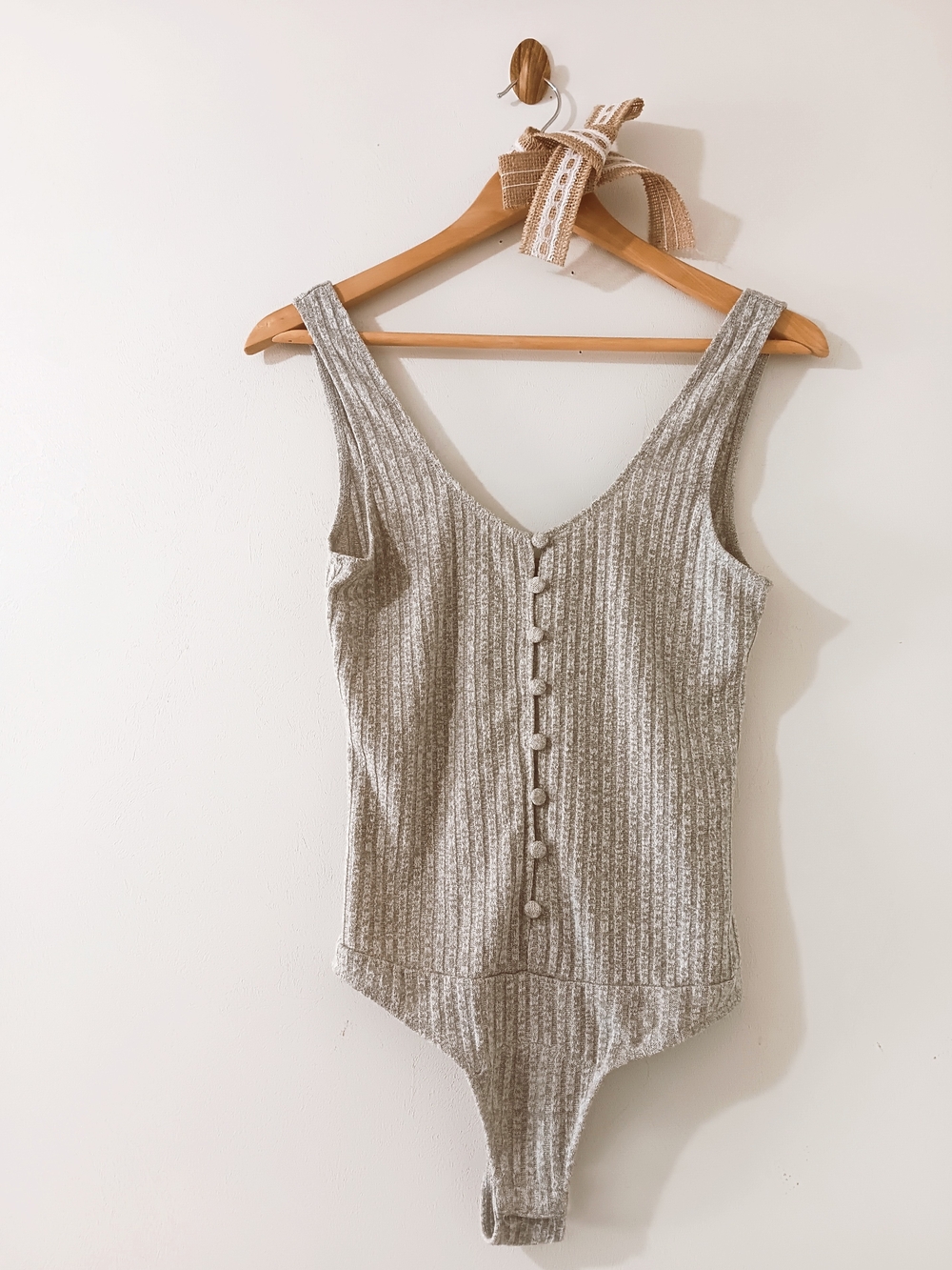 REVOLVE PRIVACY PLEASE GYLE GRAY RIBBED BUTTON FRONT SLEEVELESS TANK BODYSUIT S